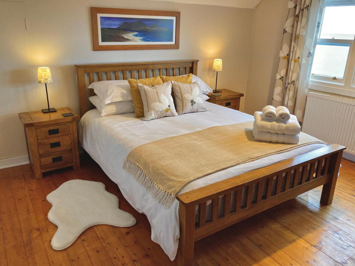 Craigneuk Near Oban, Stunning Home With Sea Views Exteriör bild