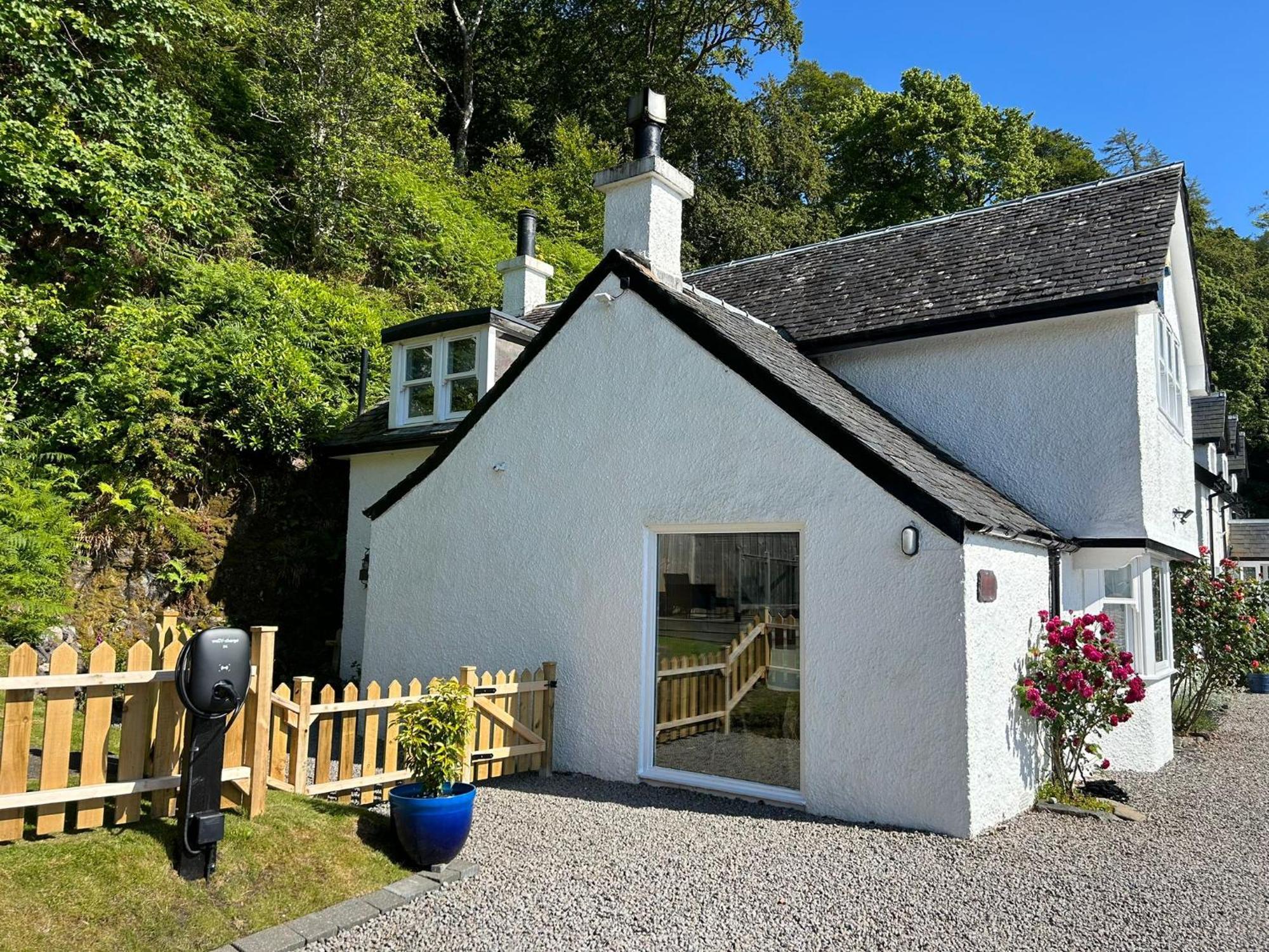 Craigneuk Near Oban, Stunning Home With Sea Views Exteriör bild